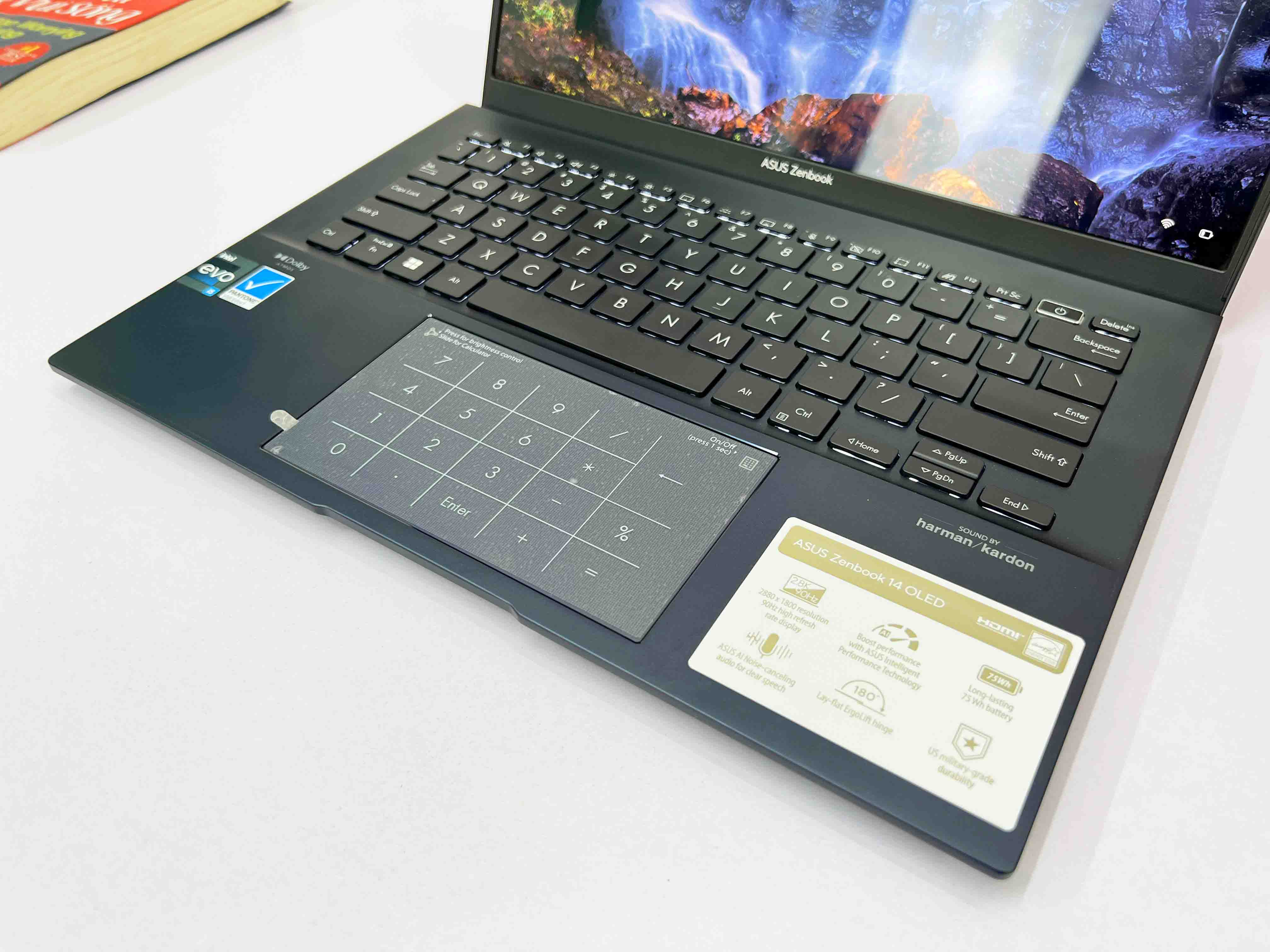 ASUS Zenbook Q409ZA (Intel Core i5-1240P | RAM 8GB |SSD M.2 NVMe 256GB | 14