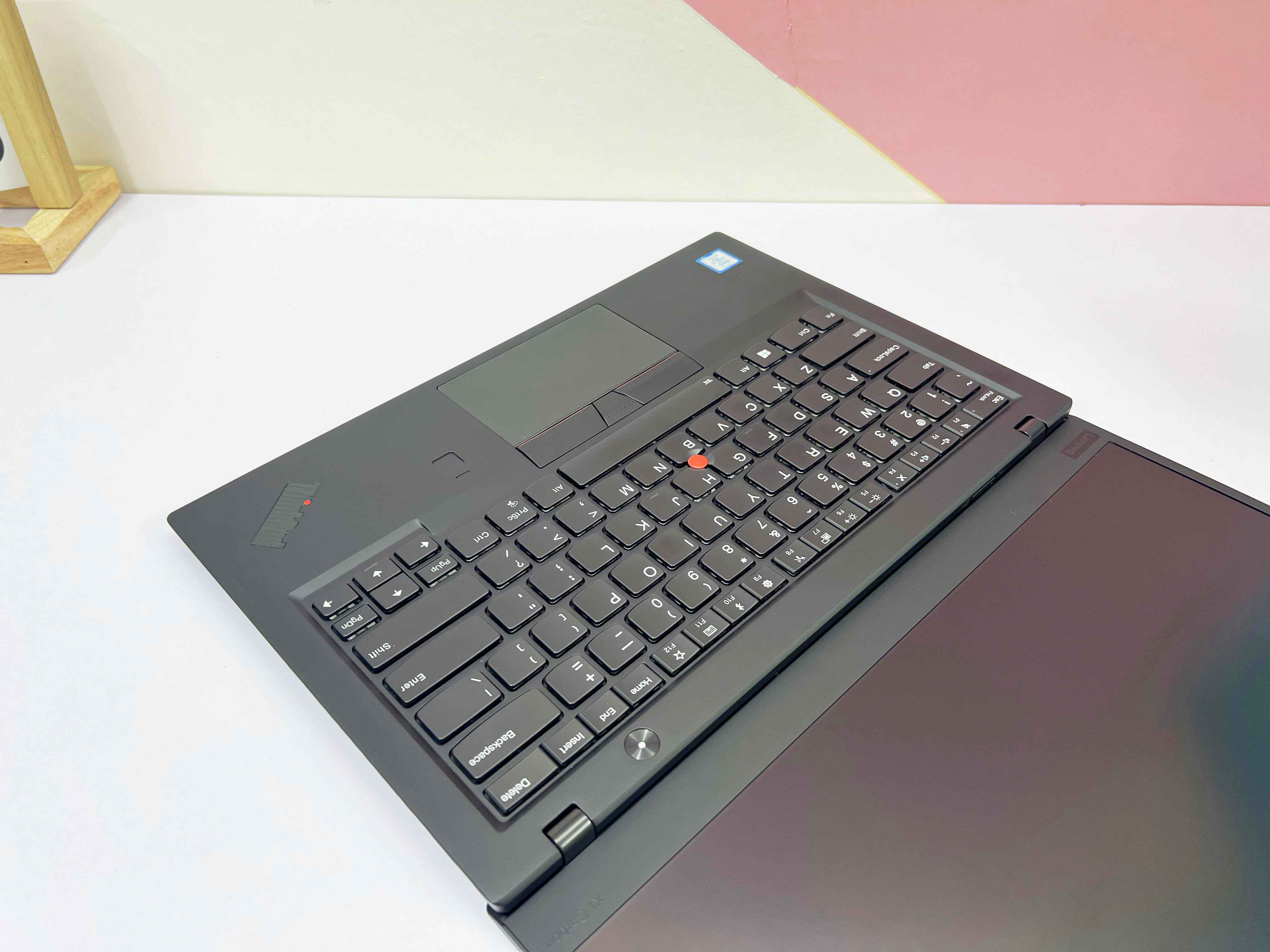 Lenovo Thinkpad X1 Carbon Gen 6 ( I7-8650U | RAM 16GB | SSD 256GB | 14